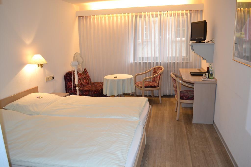 Hotel Hospiz 蒂宾根 客房 照片